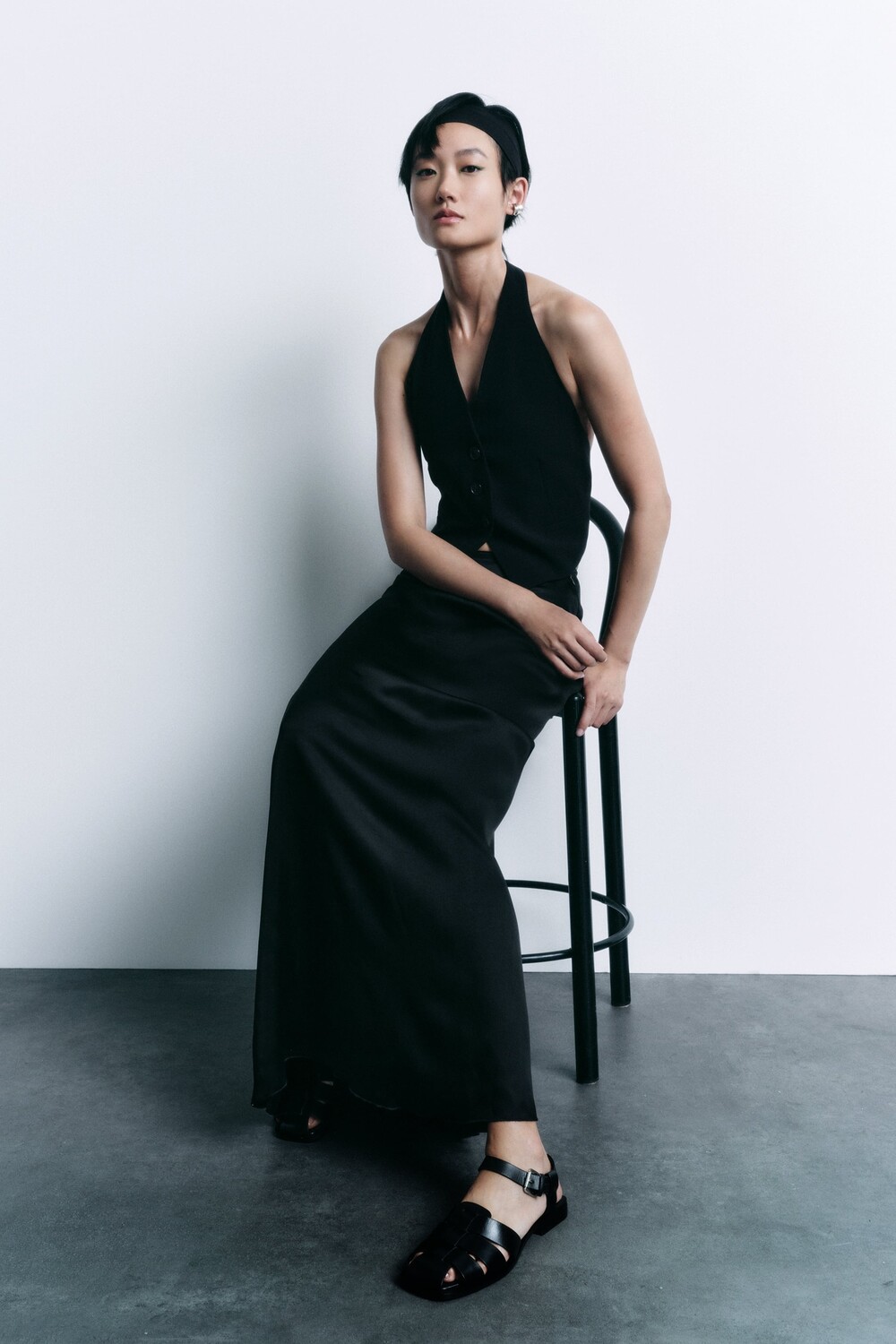 

Кожаные сандалии из кожи Zara, черный