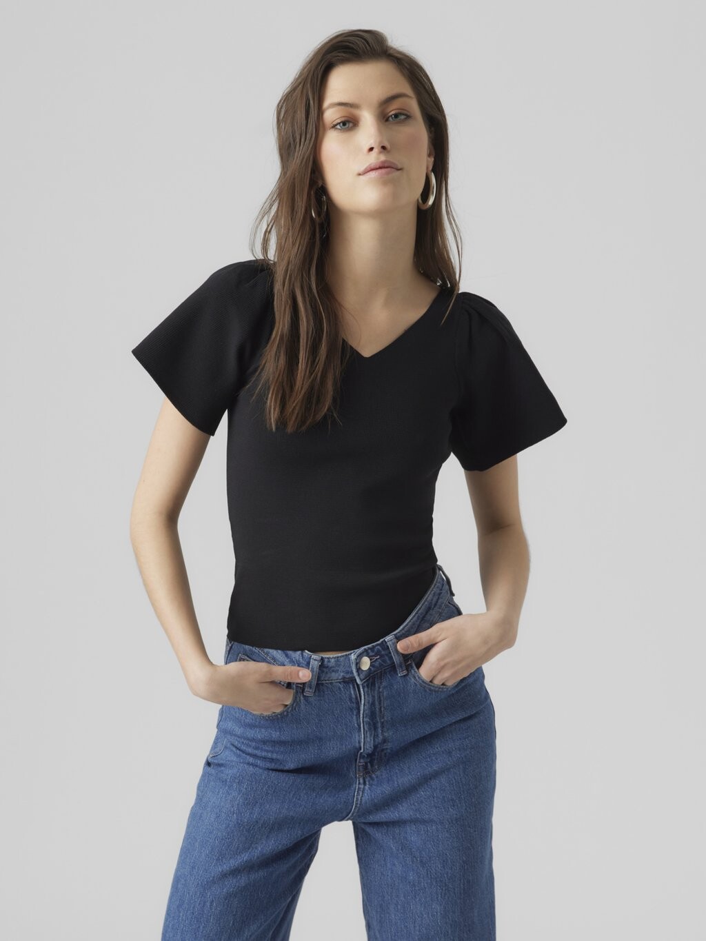 

Базовая футболка Vero Moda, черный