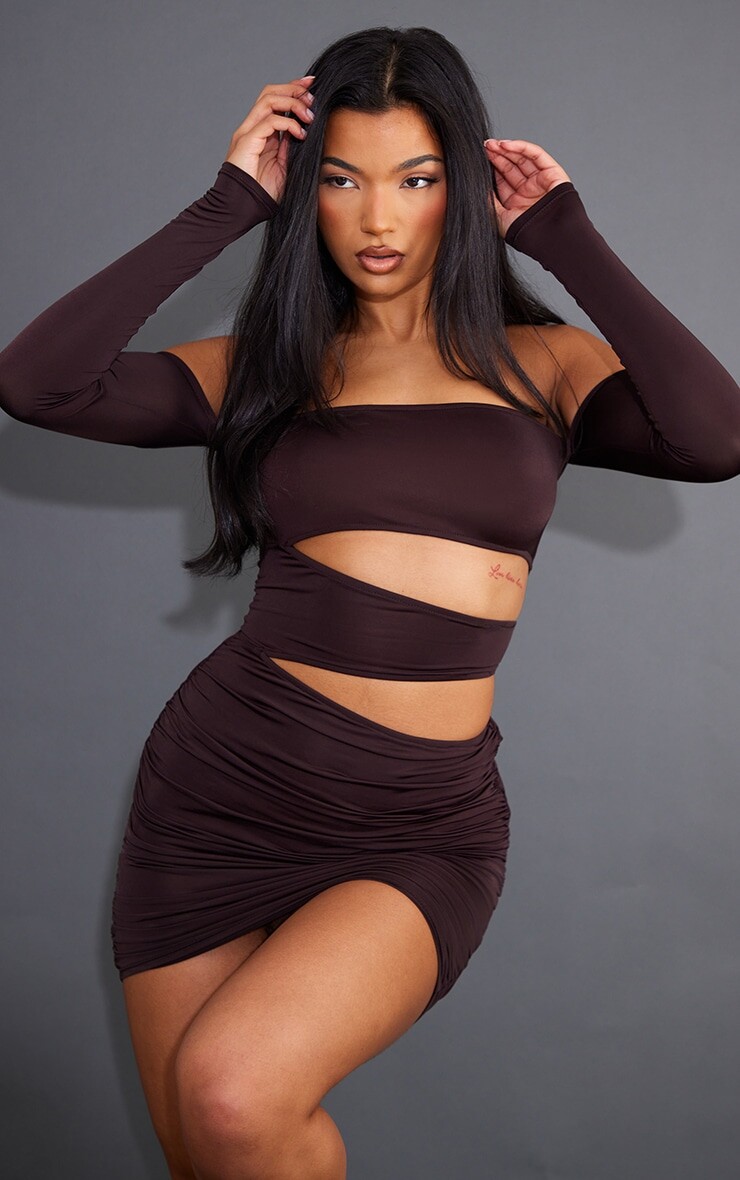 

PrettyLittleThing Облегающее платье с вырезами и вырезами шоколадного цвета, Коричневый