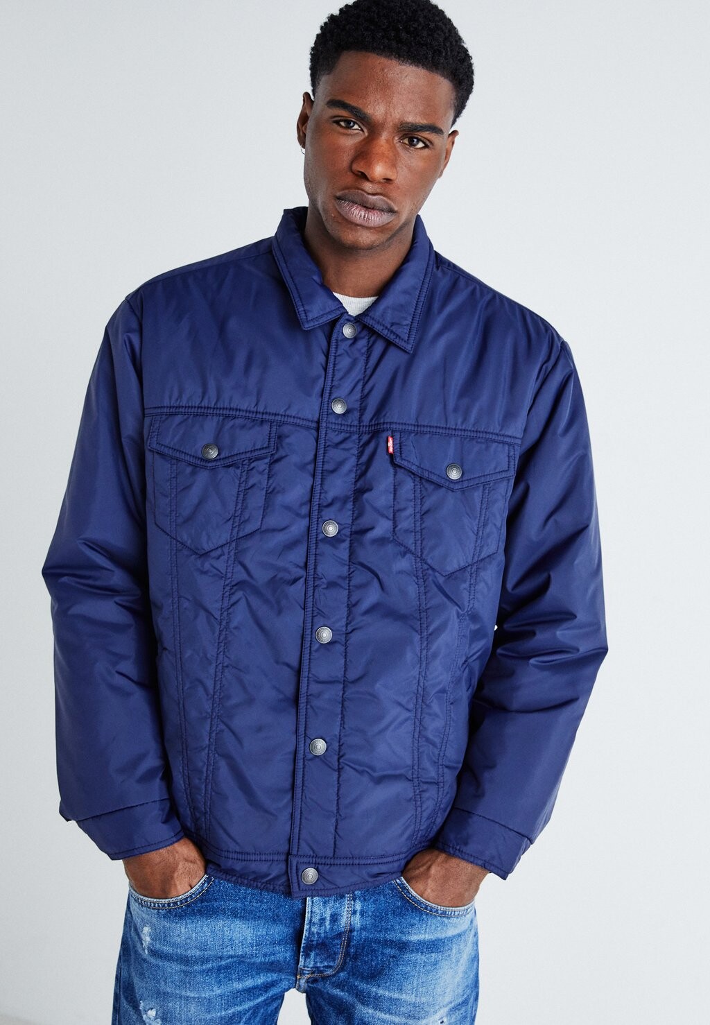 

Межсезонная куртка Relaxed Fit Padded Trucker Levi's, цвет peacoat