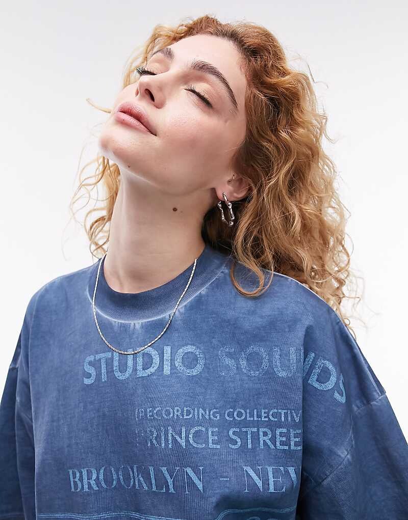 

Topshop - Graphic Studio - Синяя объемная футболка Studio Sounds 1990 года