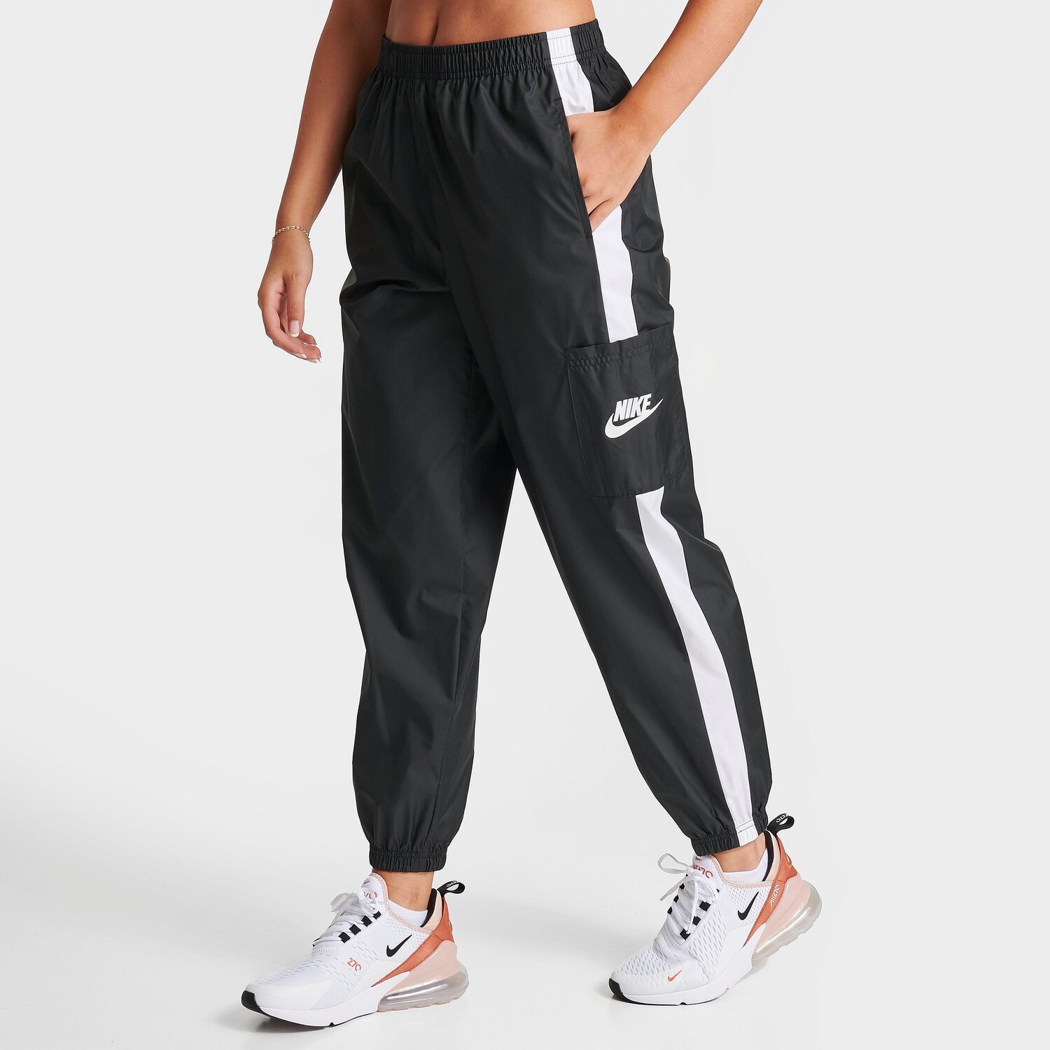 

Женские тканые брюки-джоггеры Nike Sportswear Essential, черный