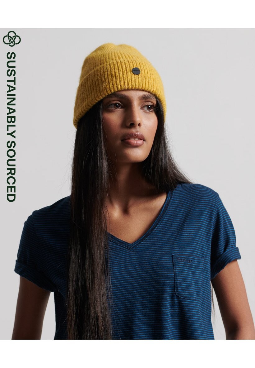 

Шапка Superdry