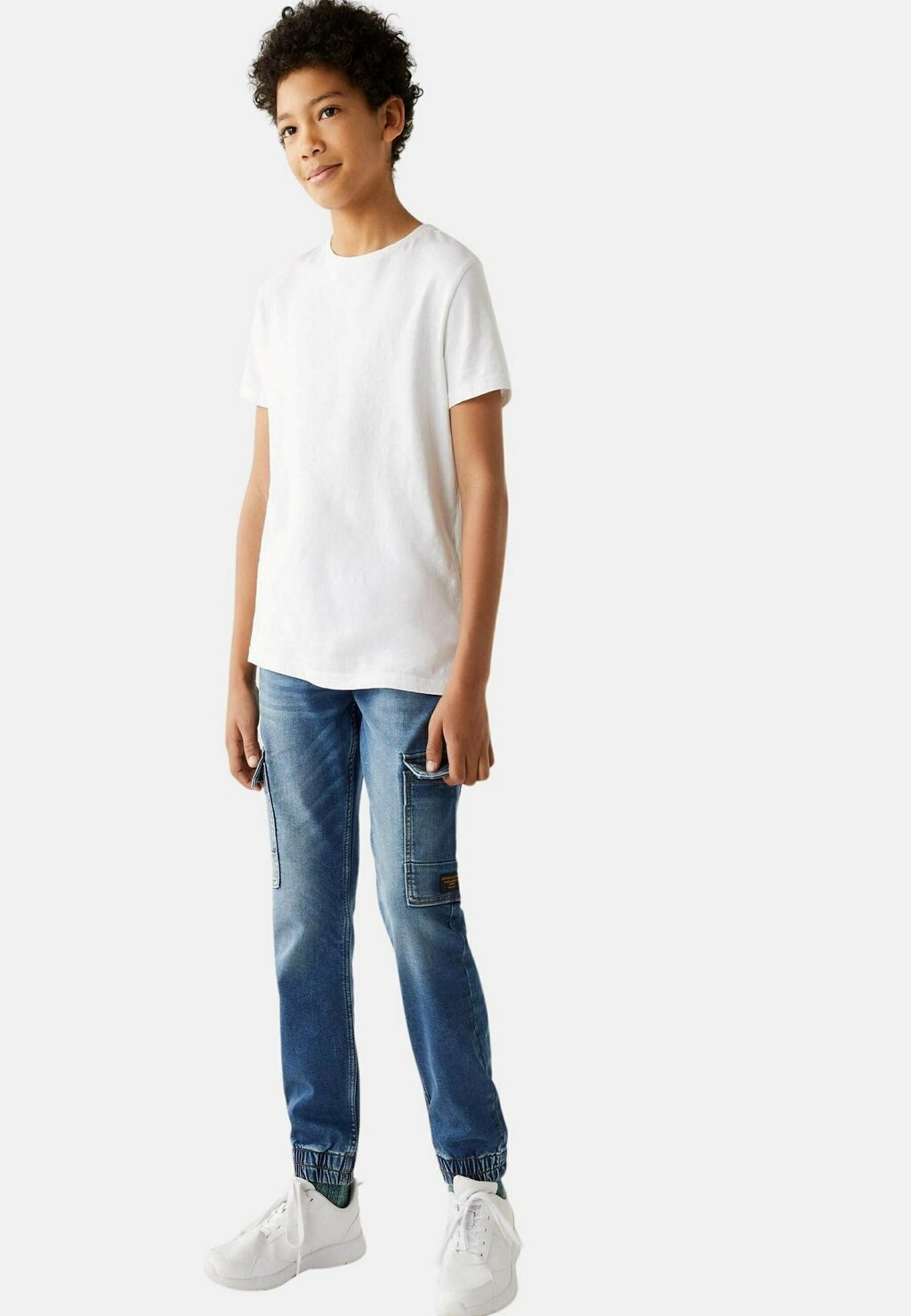 

Джинсы прямого кроя CARGO JOGGER Marks & Spencer, цвет denim