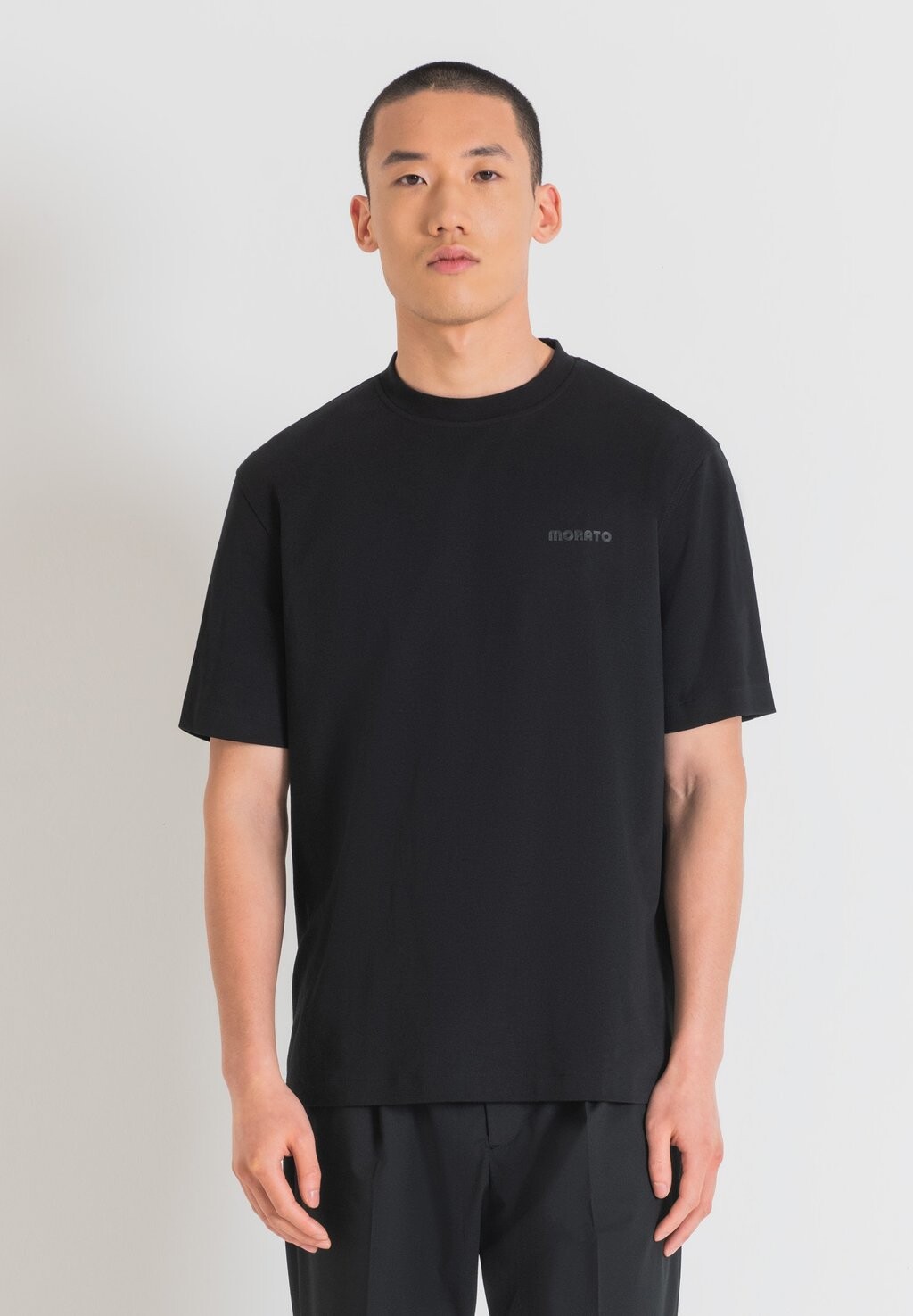 

Базовая футболка With Embossed Matt Logo Antony Morato, черный