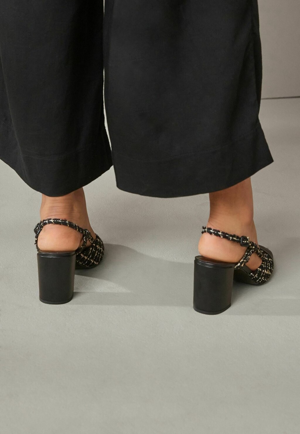 

Туфли Forever Comfort Square Toe Regular Fit Next, цвет monochrome