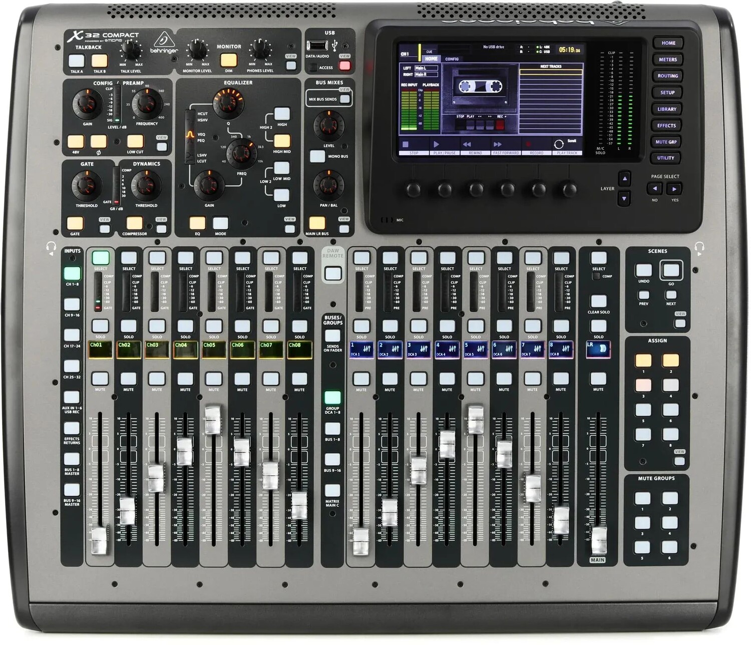 

Компактный 40-канальный цифровой микшер Behringer X32