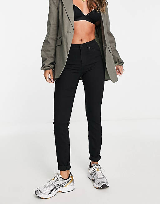 

Черные джинсы скинни со средней посадкой Vero Moda Tanya