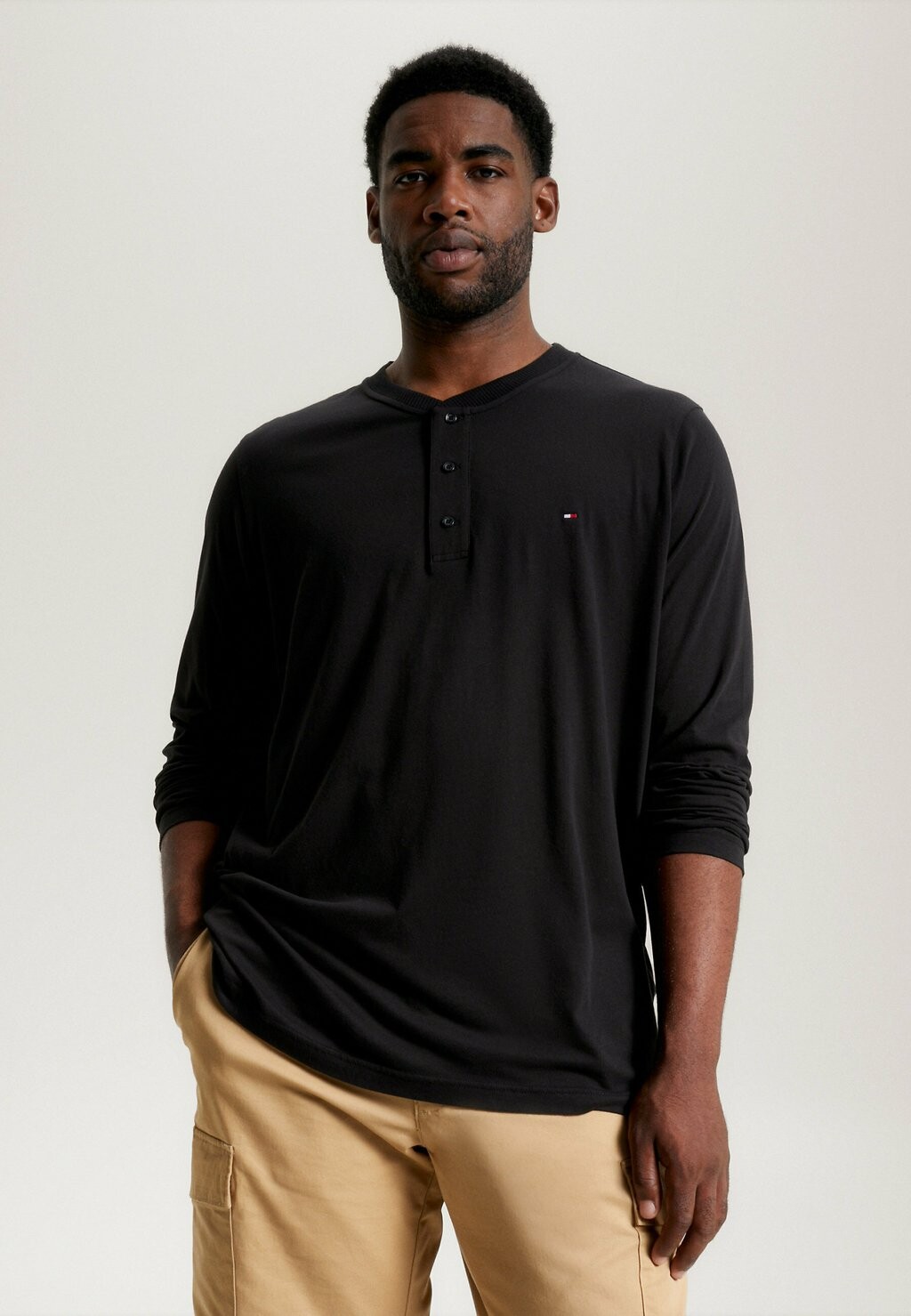

Топ с длинными рукавами PLUS HENLEY Tommy Hilfiger, цвет black