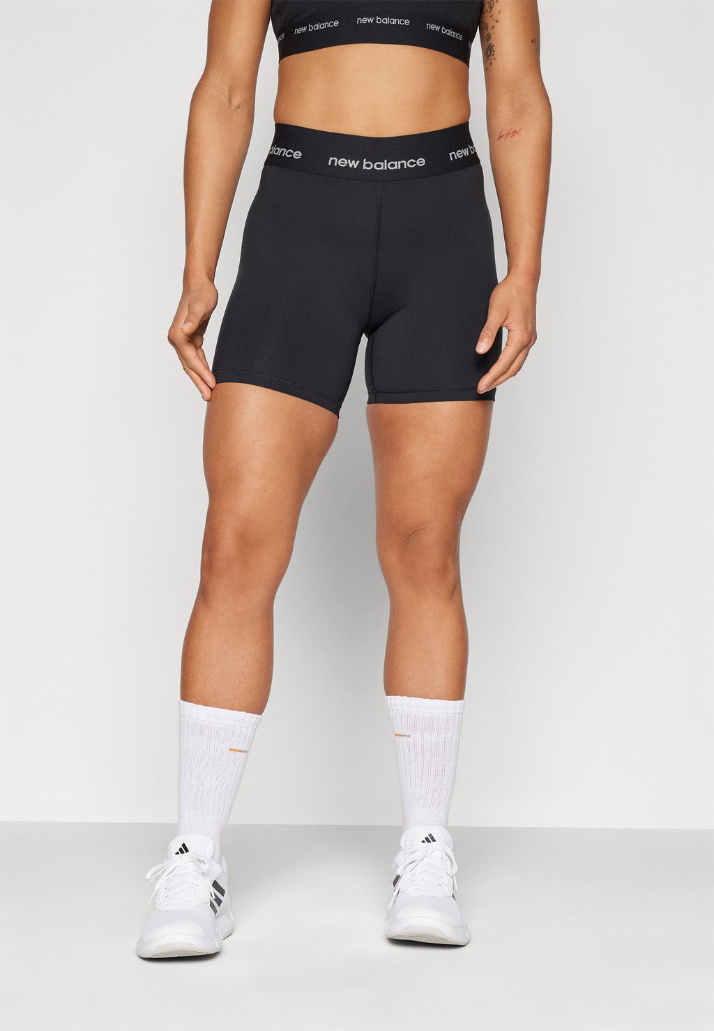 Спортивные шорты SLEEK HIGH RISE BIKER New Balance, цвет black