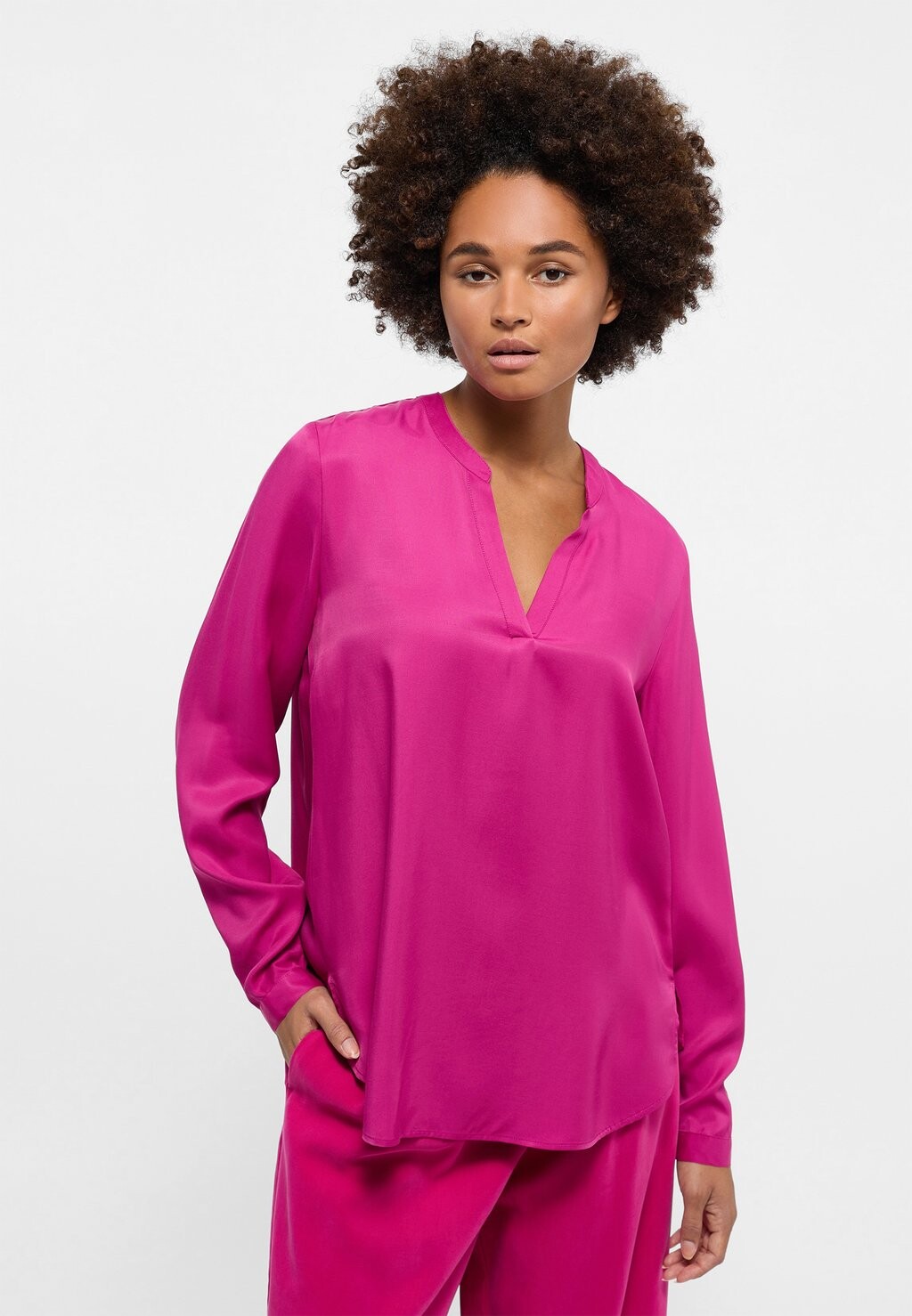 

Блузка CLASSIC Eterna, цвет vibrant pink
