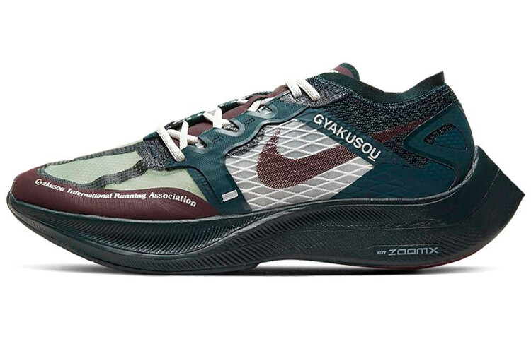 

Nike Gyakusuo x ZoomX Vaporfly NEXT% Полночная ель бордового цвета