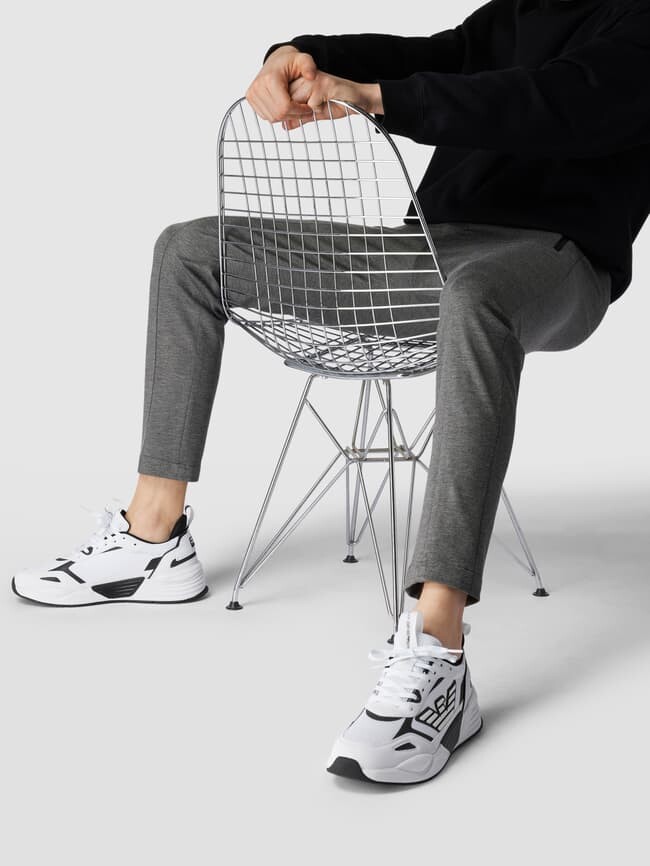 

Кроссовки с деталями бренда EA7 Emporio Armani, белый