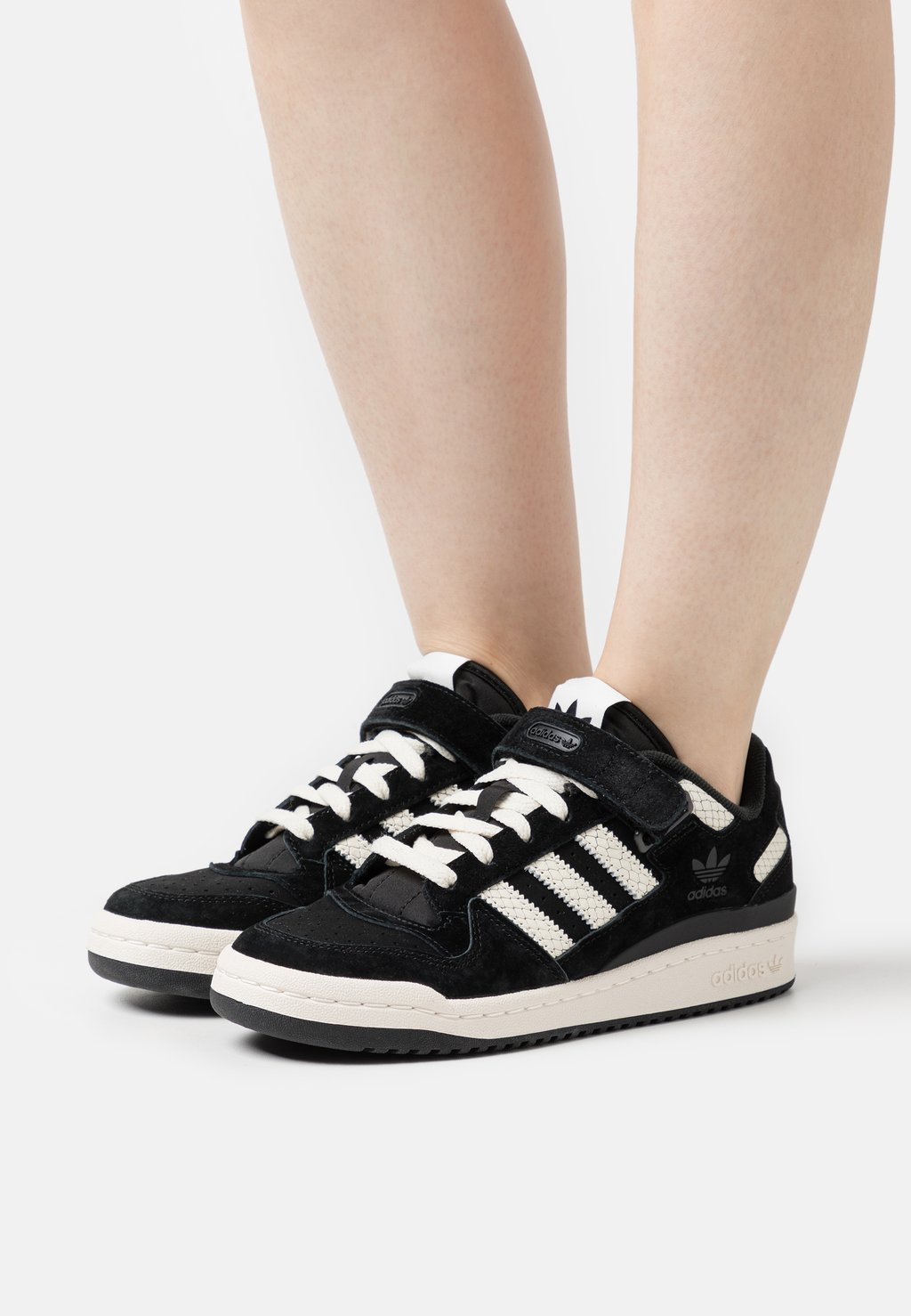 

Кроссовки adidas Originals FORUM, цвет core black/cream white