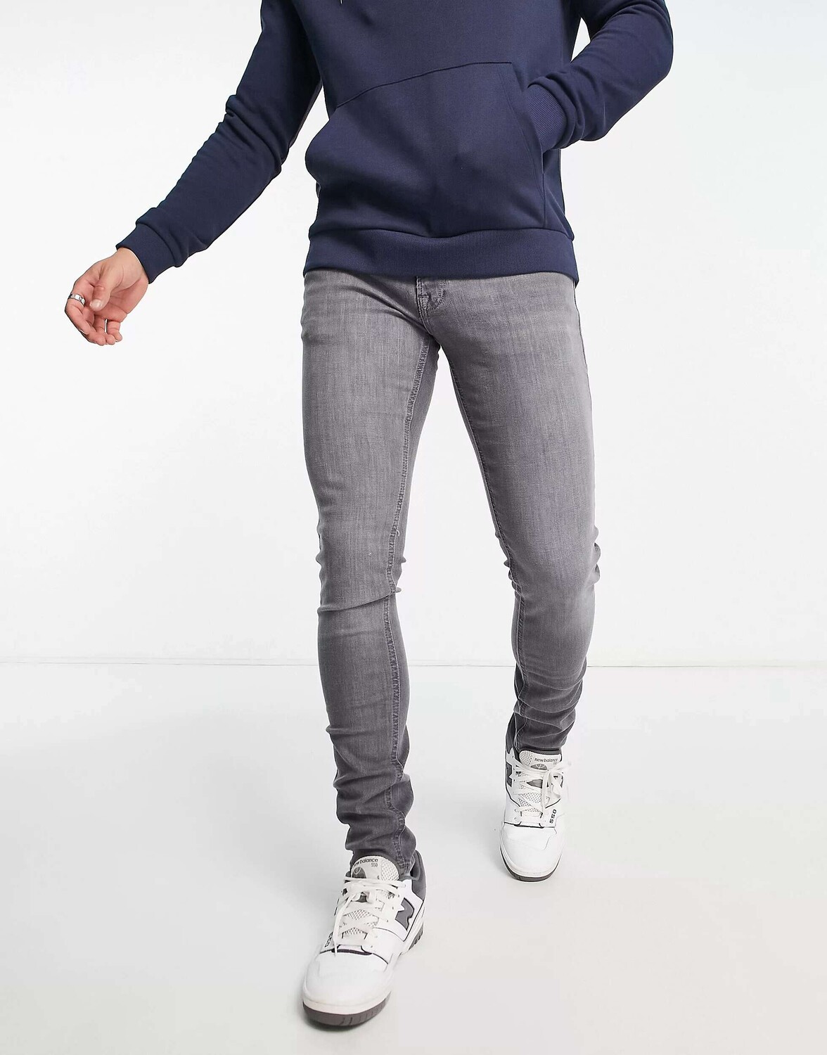 

Серые джинсы скинни Jack & Jones Intelligence Liam