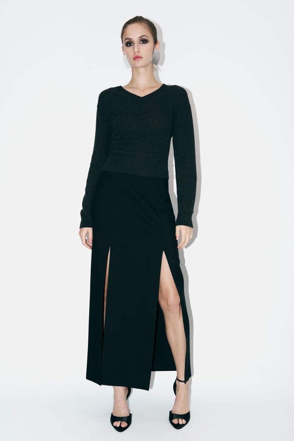 

Шерстяная юбка с разрезами ZARA, черный
