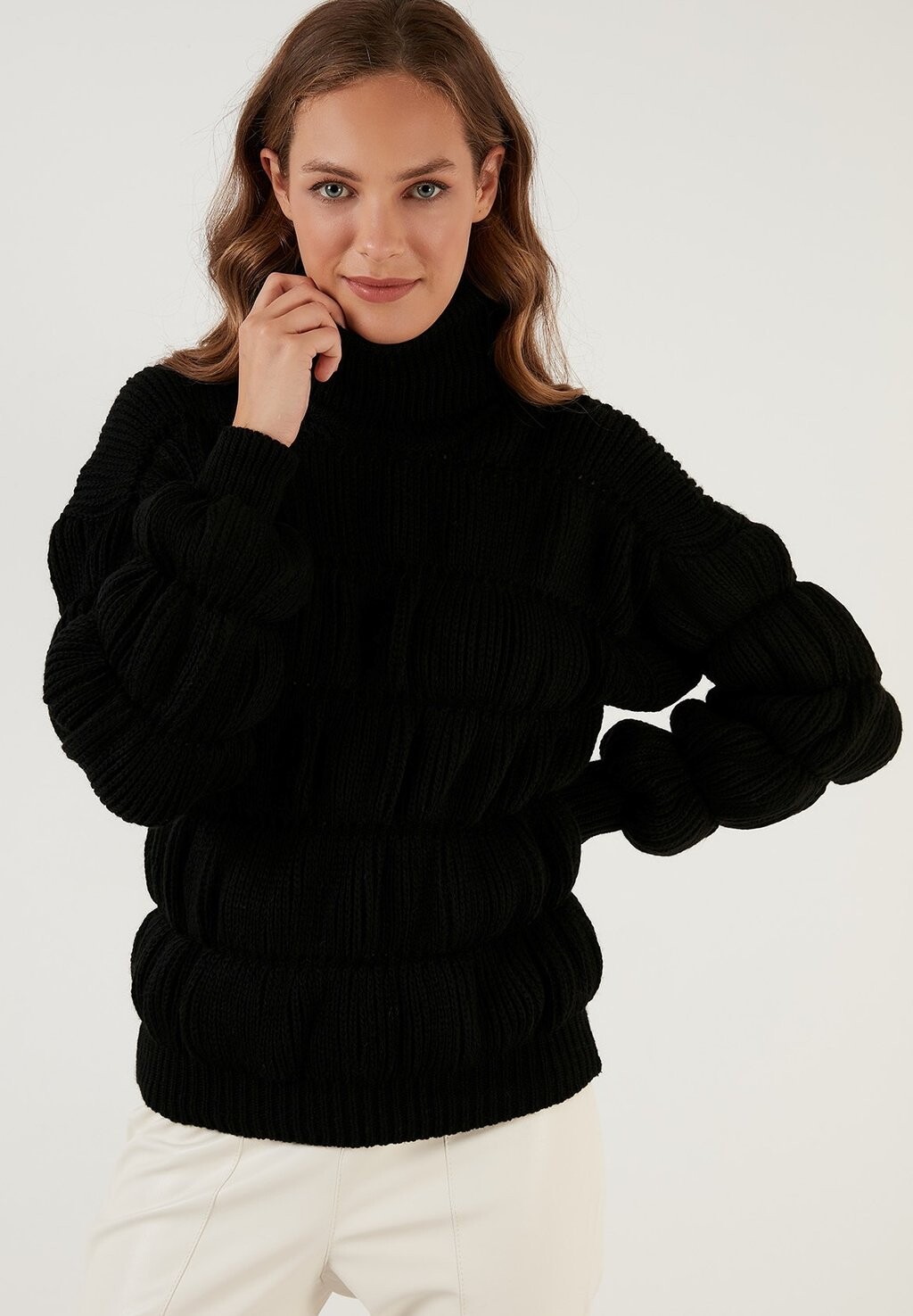 

Свитер LELA Regular Fit, черный