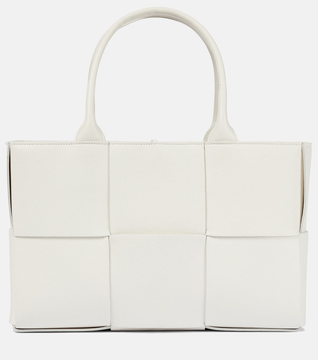 Маленькая сумка-тоут Arco из кожи Bottega Veneta, белый маленькая сумка тоут frances из кожи burberry белый
