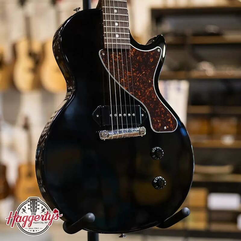 

Электрогитара Gibson Les Paul Junior - Ebony with Hardshell Case