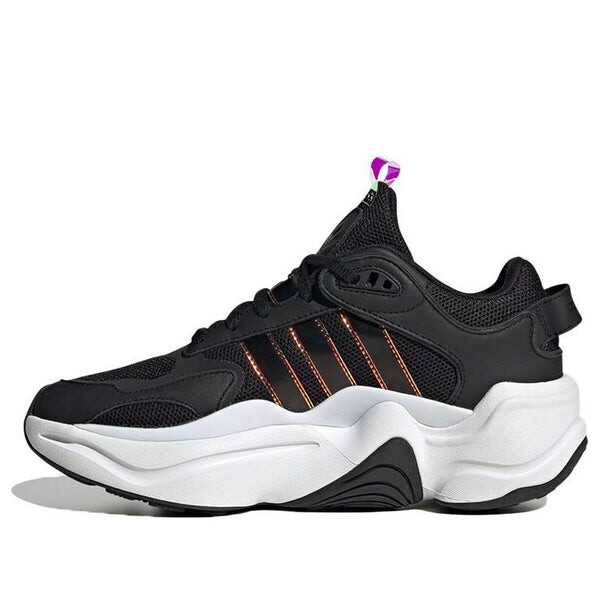 

Кроссовки оригиналы magmur runner Adidas, черный