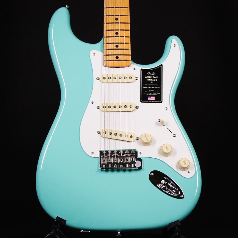 

Электрогитара Fender American Vintage II 1957 / 57 Stratocaster Maple Fingerboard Seafoam Green 2023