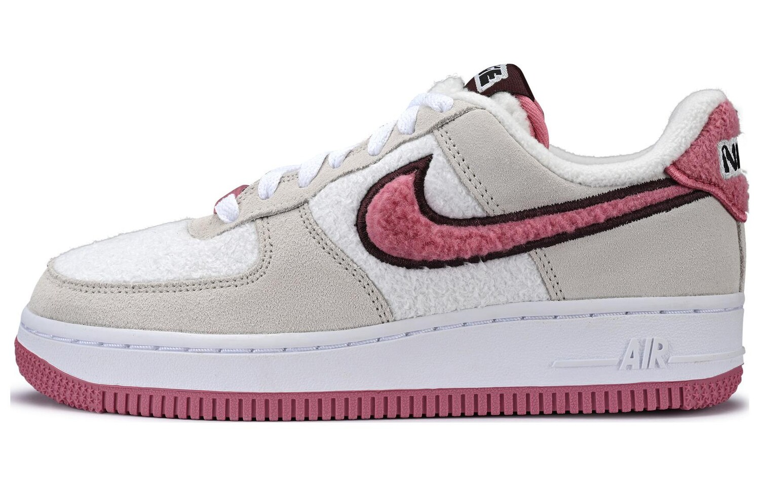 

Женские кроссовки Nike Air Force 1 Low Skate