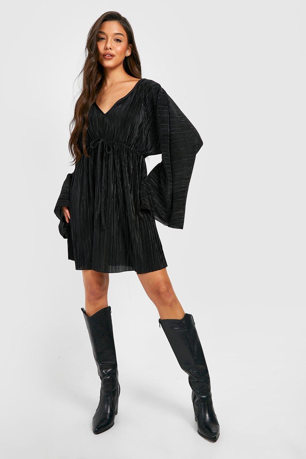 

Плиссированное платье с погружением Boohoo, черный