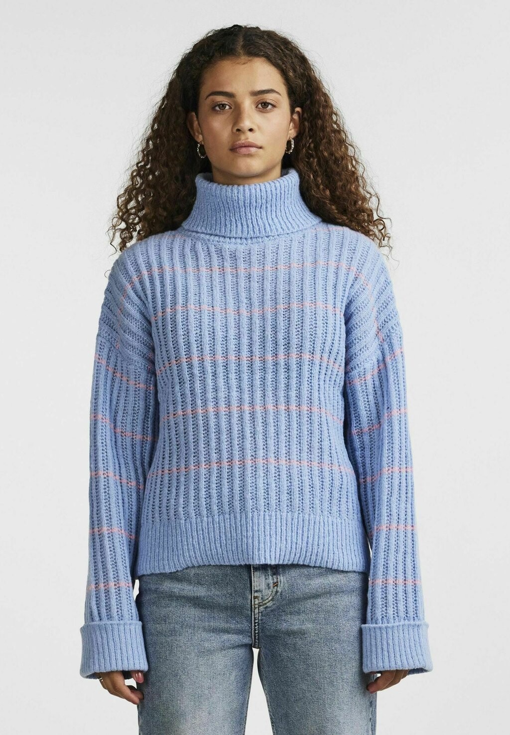 

Свитшот Pieces MAYA, цвет vista blue