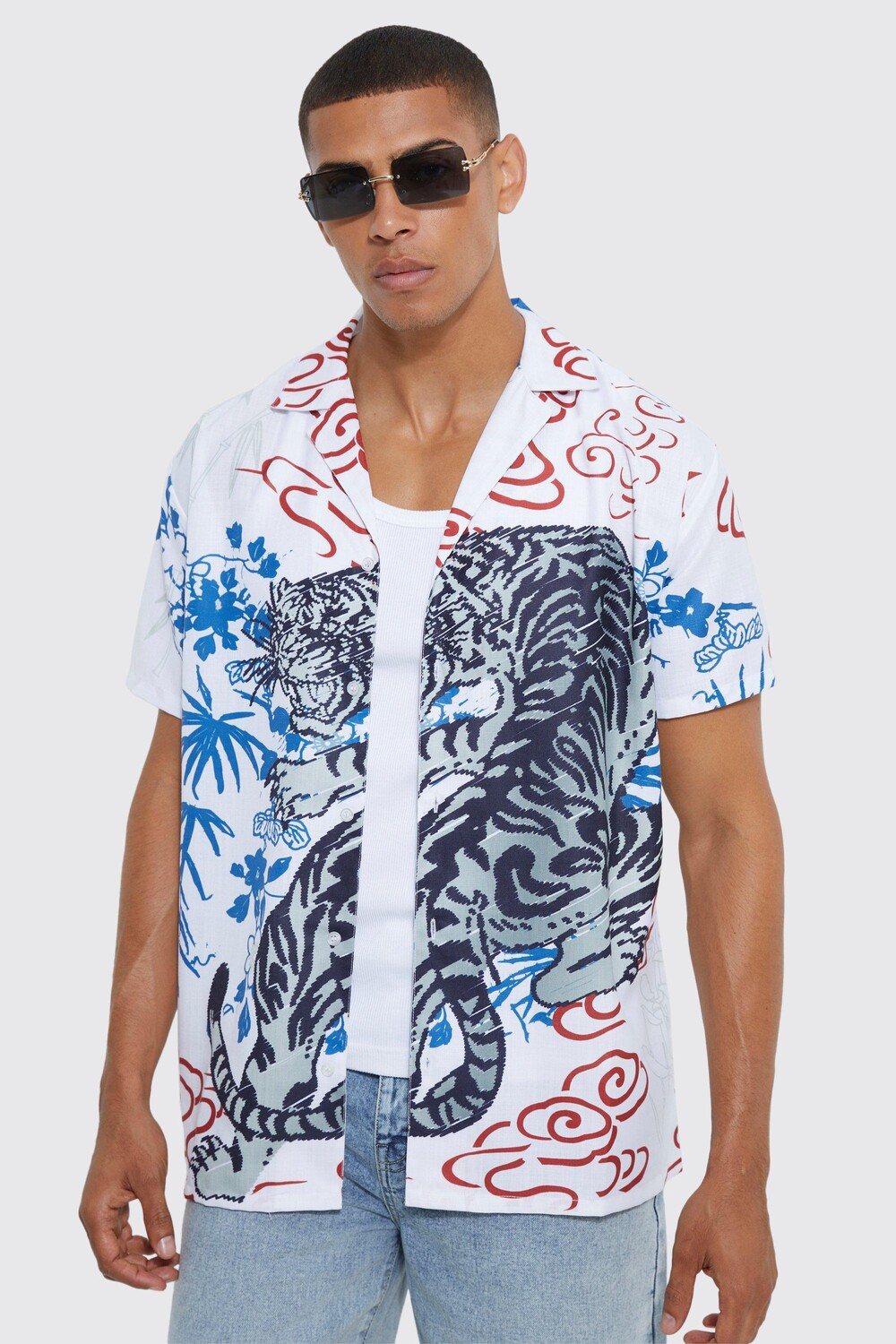 

Рубашка оверсайз с коротким рукавом tiger Boohoo, белый