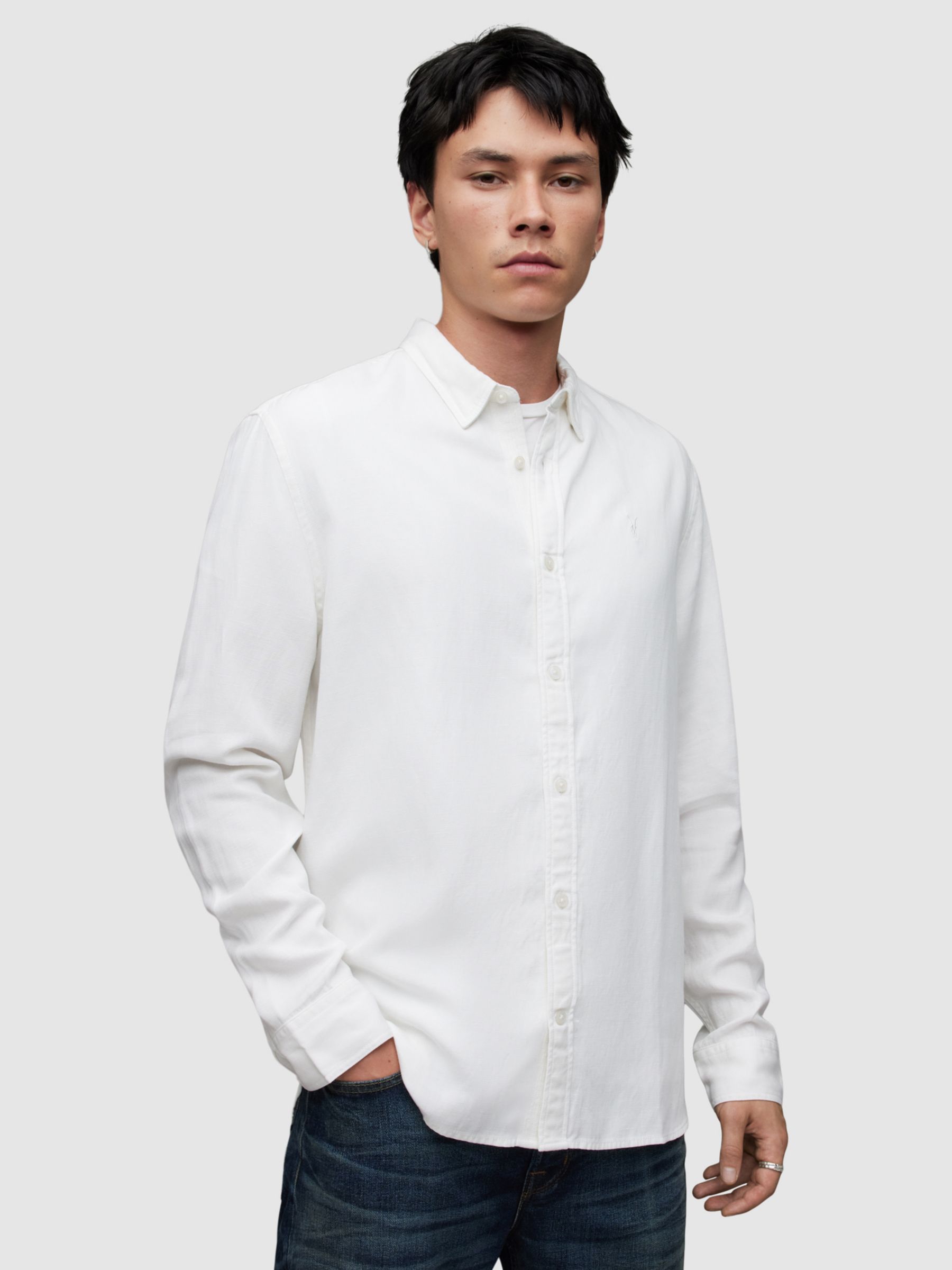 цена Рубашка Laguna Regular Fit из смесового льна AllSaints, оптический белый
