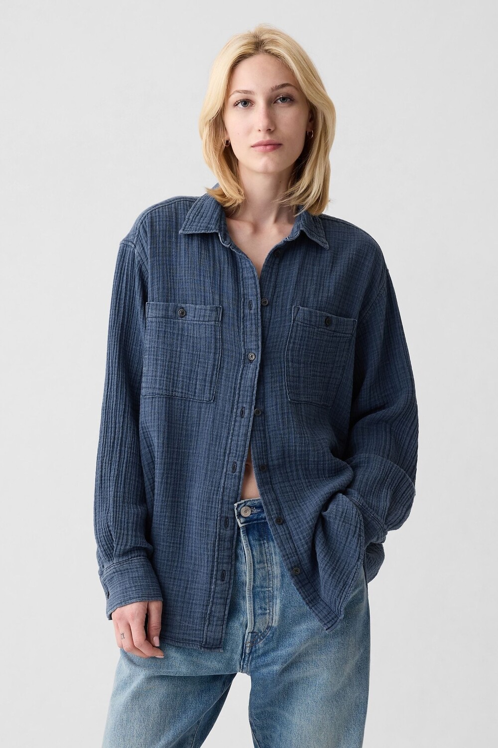 

Большая рубашка из мятого хлопка Gap, синий