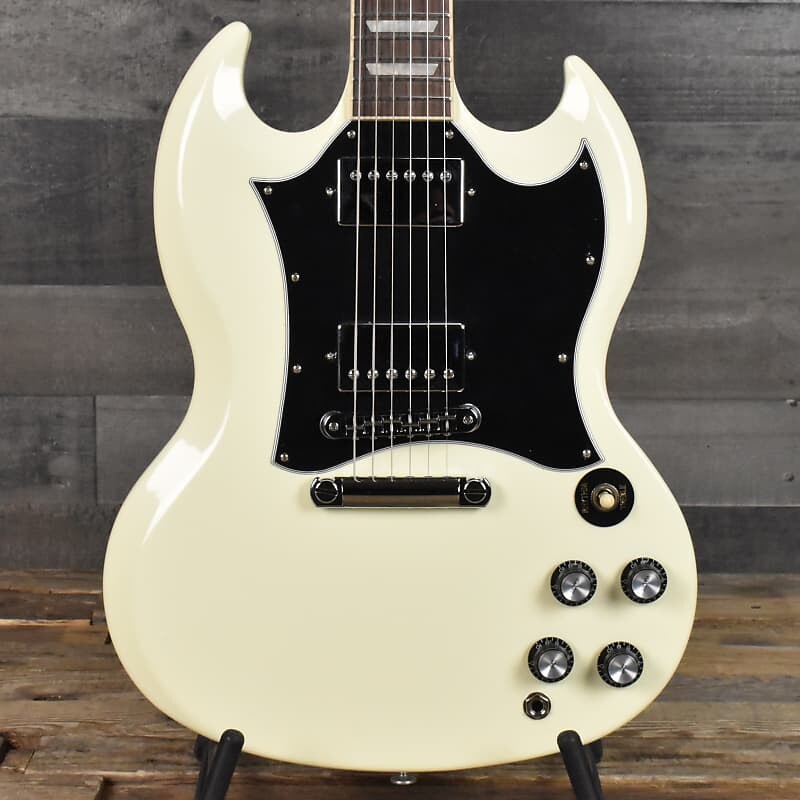 

Электрогитара Gibson SG Standard - Classic White with Soft Shell Case