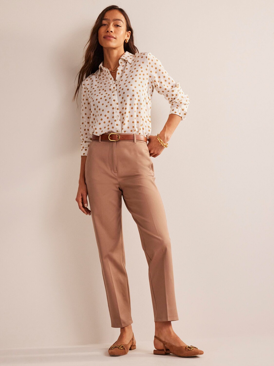 

Брюки Boden Kew Bi-Stretch, светло-коричневый