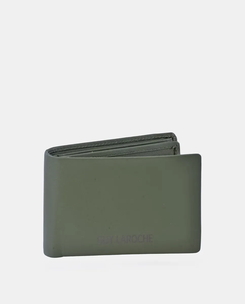 

Американец Guy Laroche в черной коже, зеленый