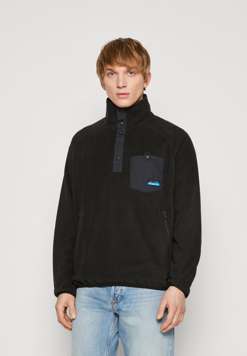 

Джемпер флисовый KAVU, черный