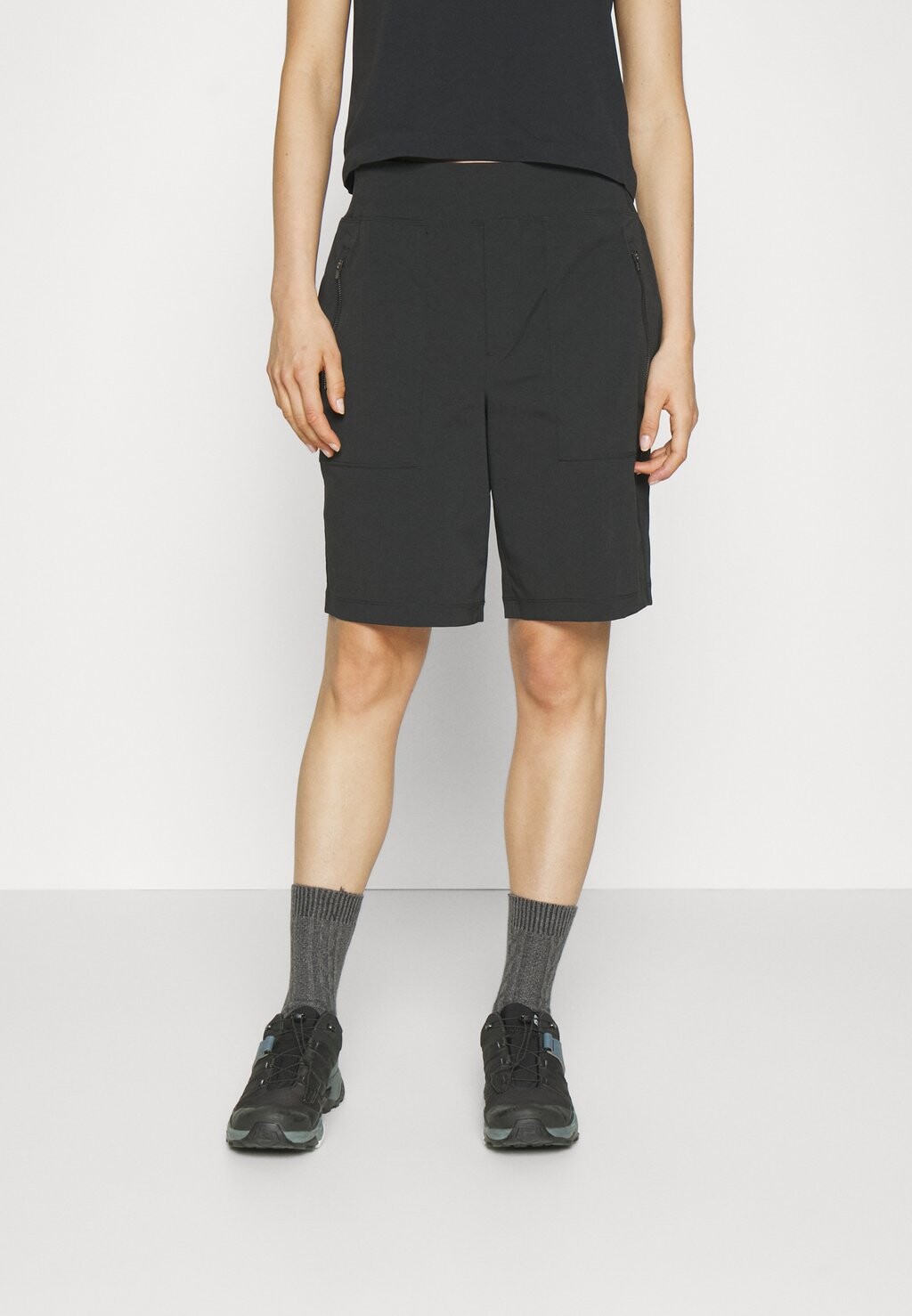 

Уличные шорты Athleta, черный