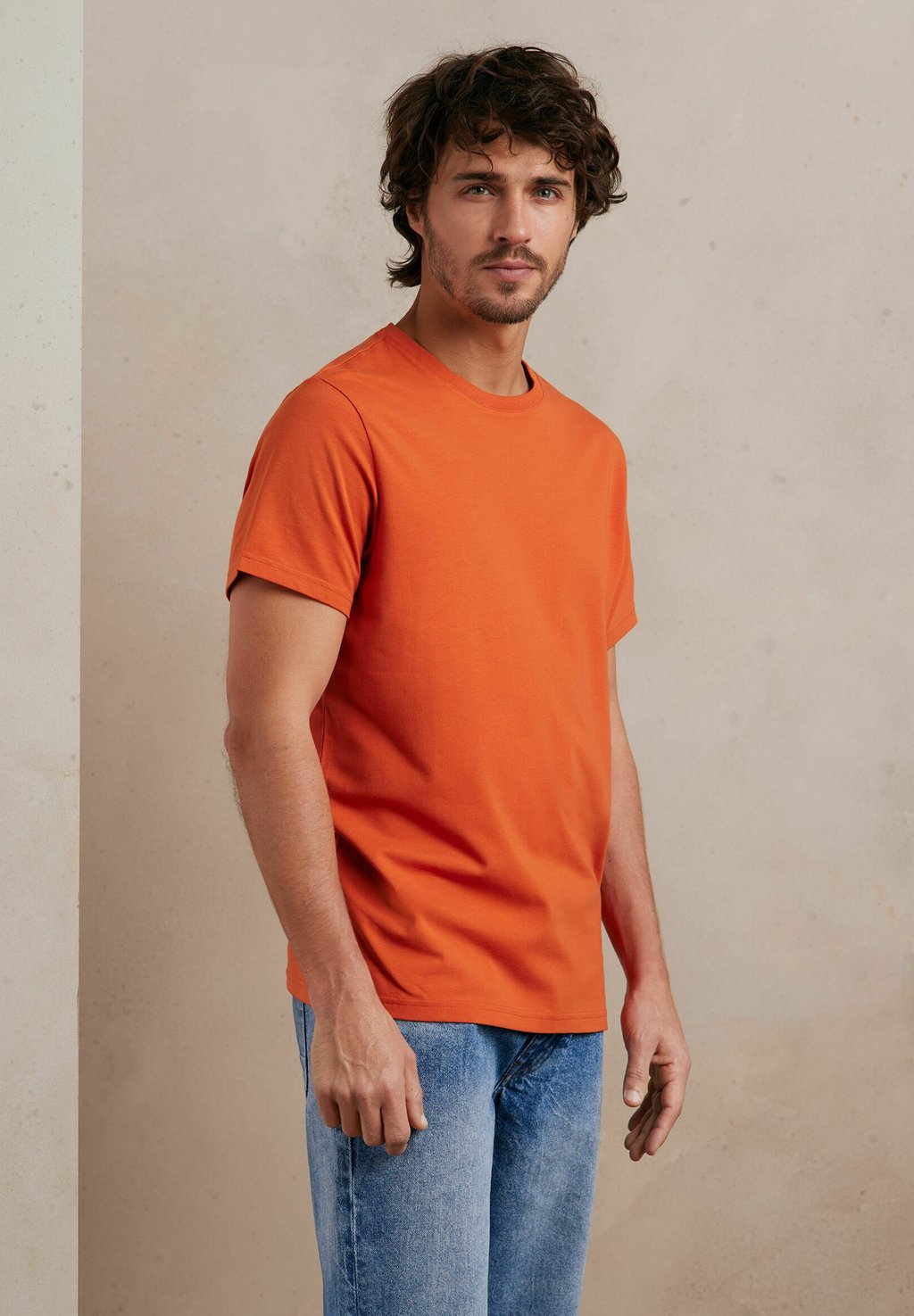 Базовая футболка Bytom, оранжевый