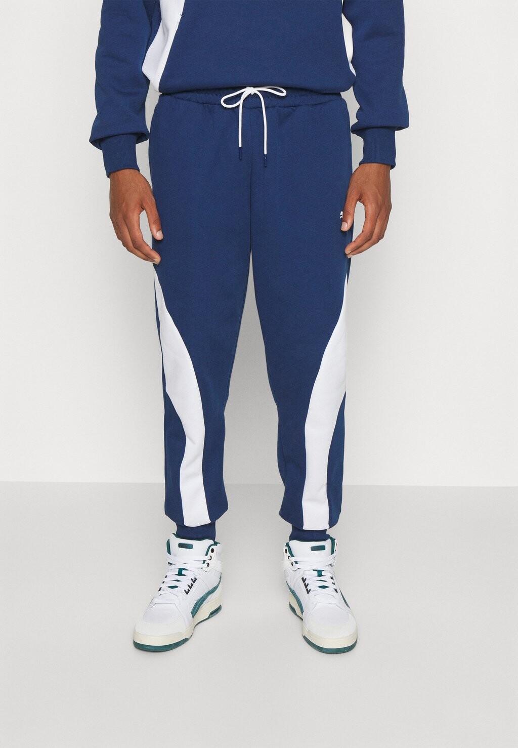 

Спортивные брюки Puma