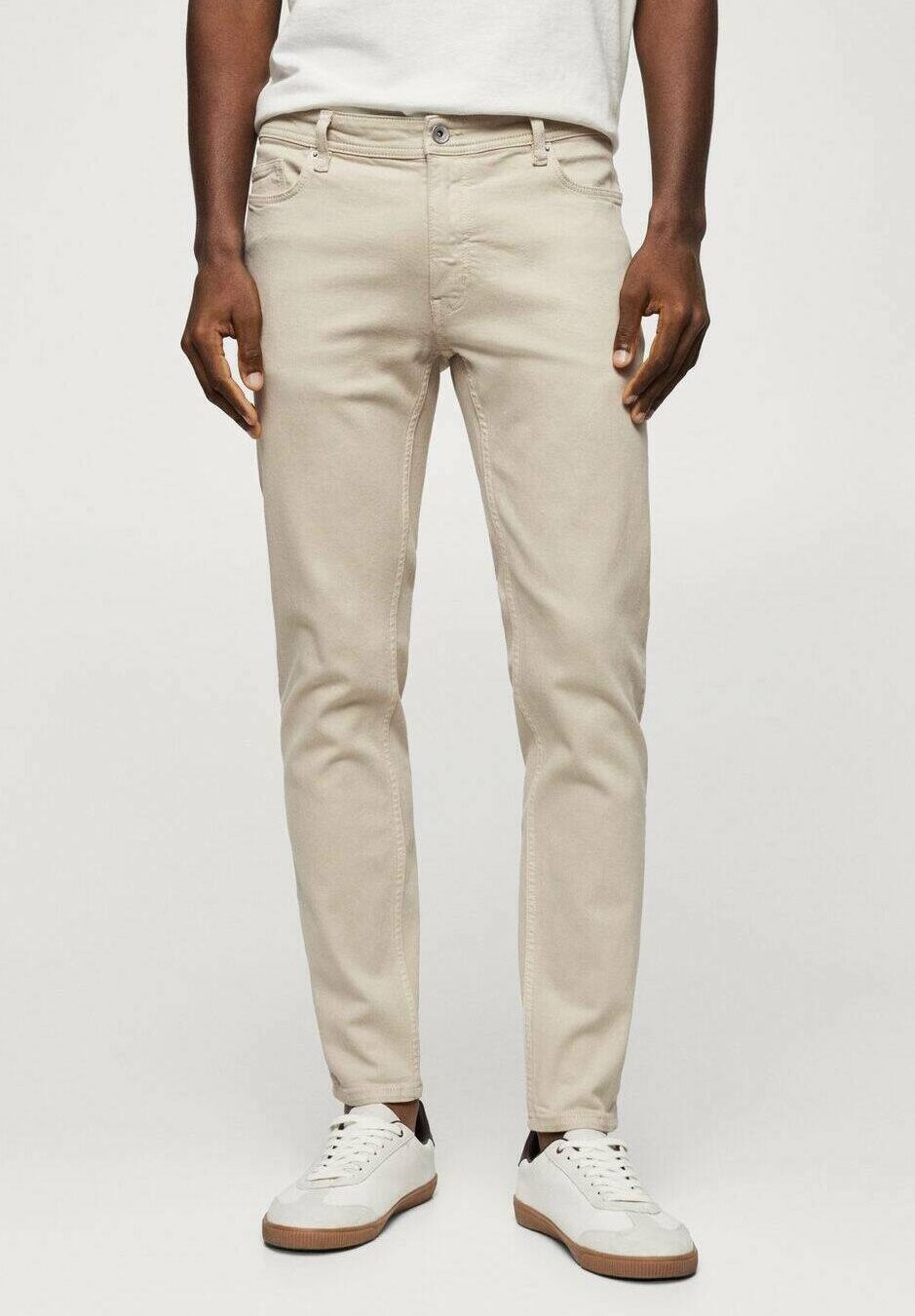 

Джинсы Slim fit Mango