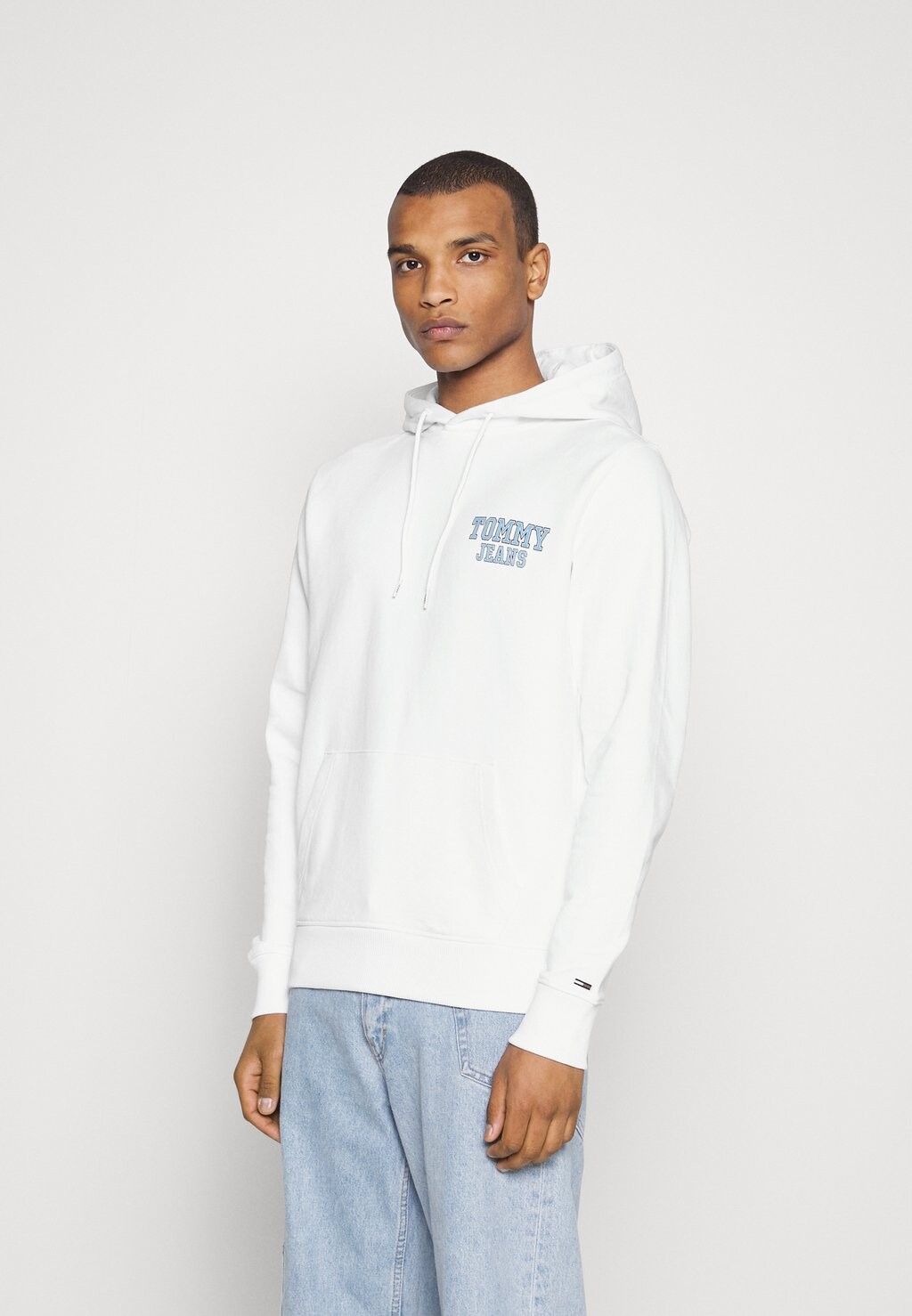 

Худи Tommy Jeans, белый