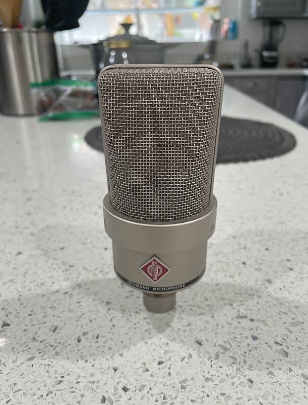 

Конденсаторный микрофон Neumann TLM 103 Large Diaphragm Cardioid Condenser Microphone