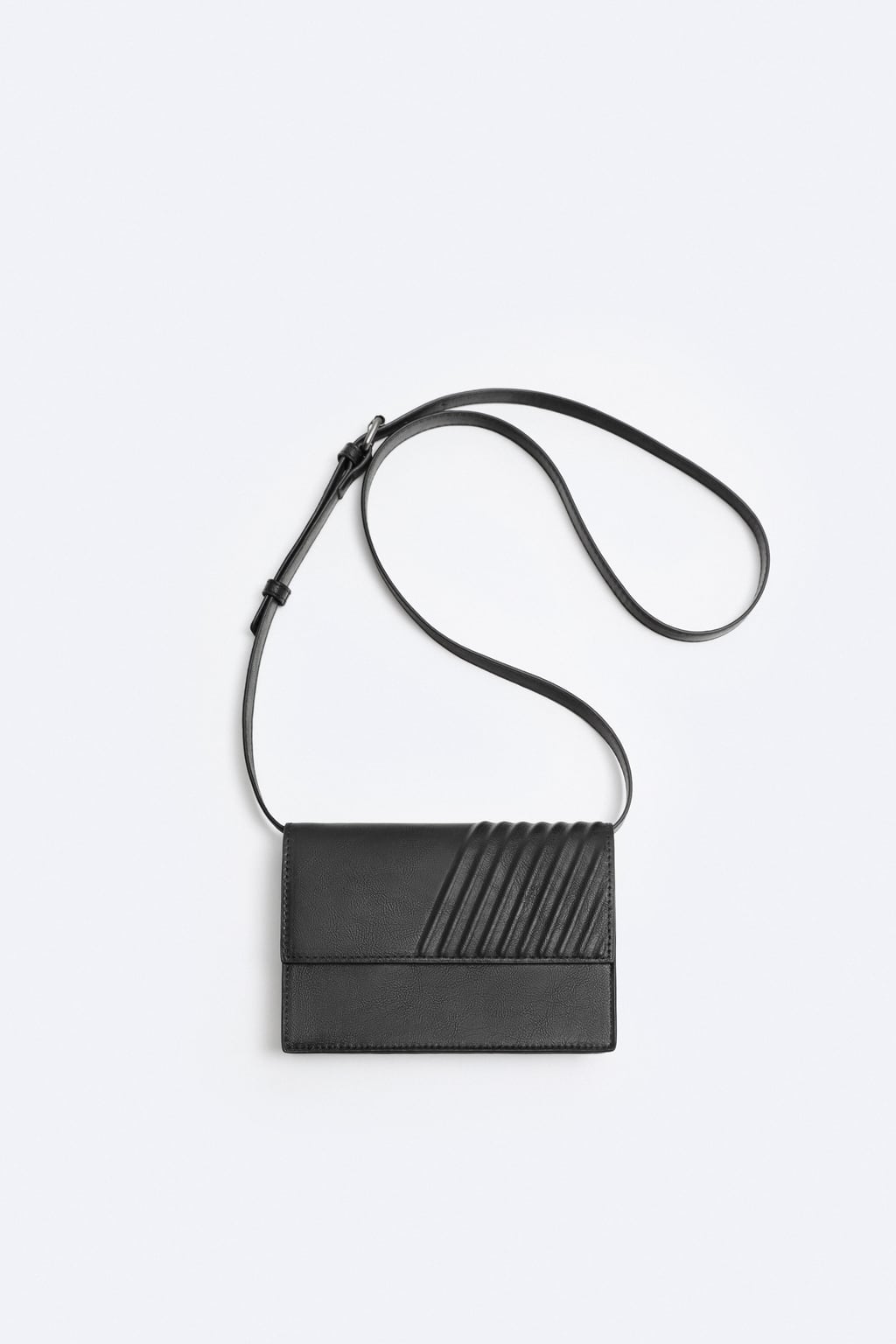 

Миниатюрная сумка через плечо с тиснением ZARA, черный