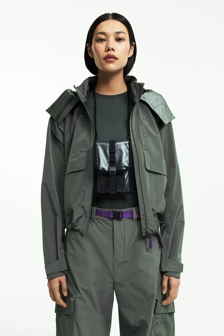 

Укороченная 2,5-слойная мембранная куртка от stormmove H&M, зеленый