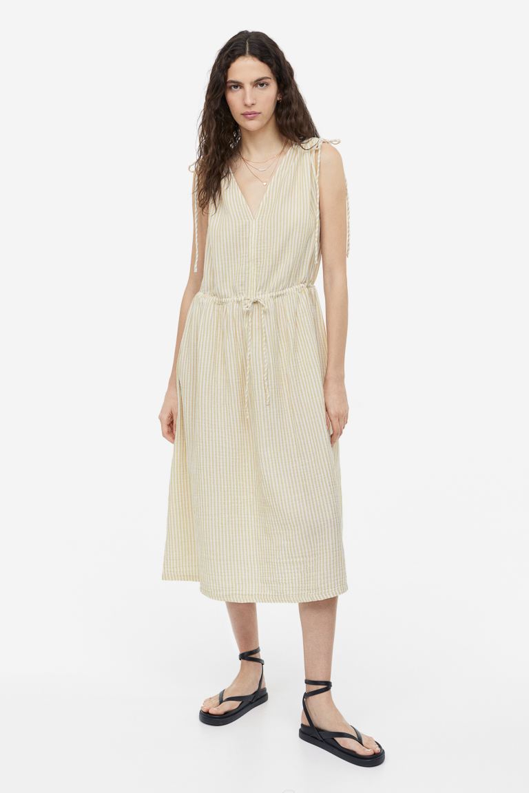 Детальное платье на шнурке H&M