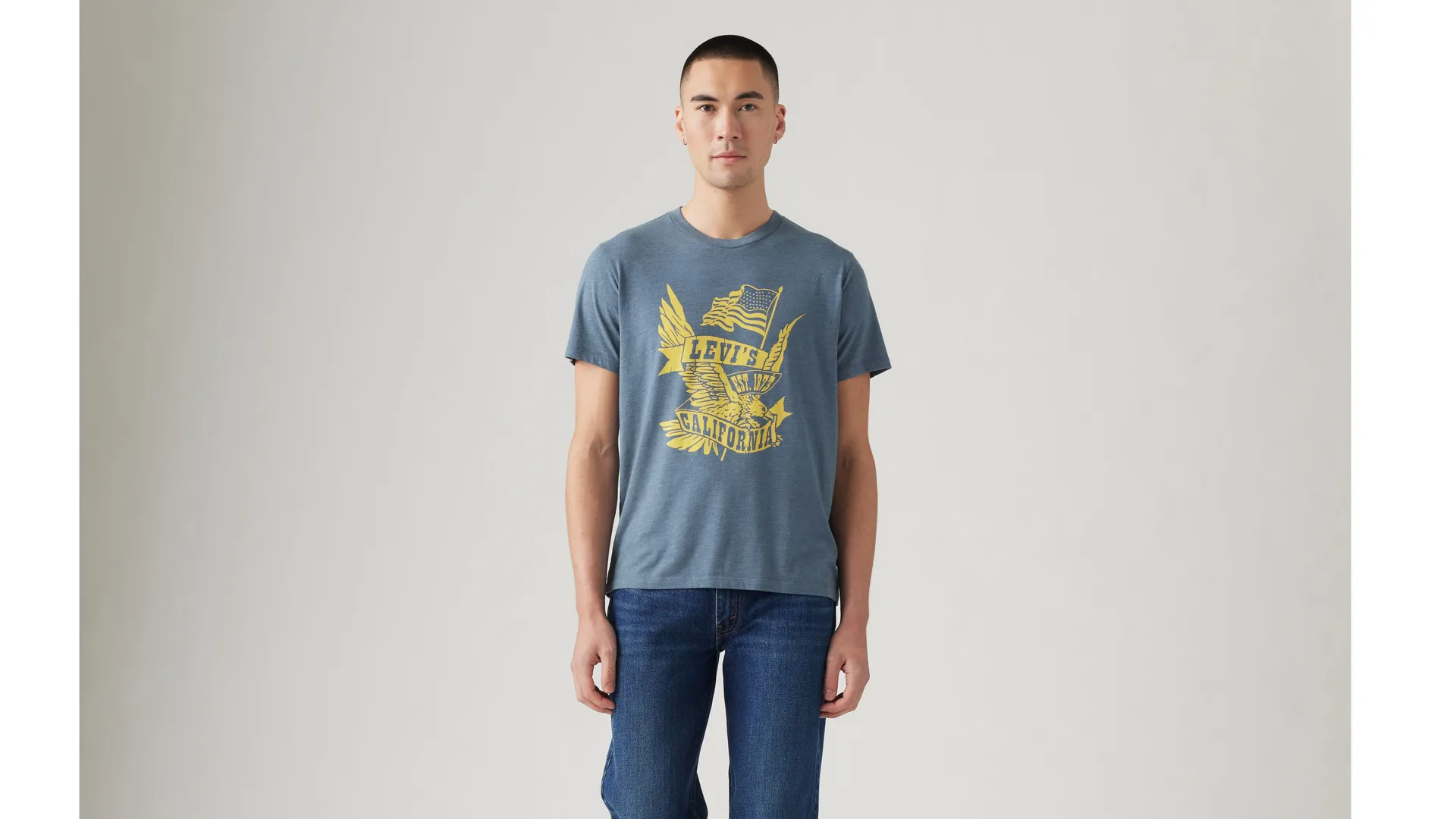 

Классическая футболка с графическим рисунком Levi's, синий