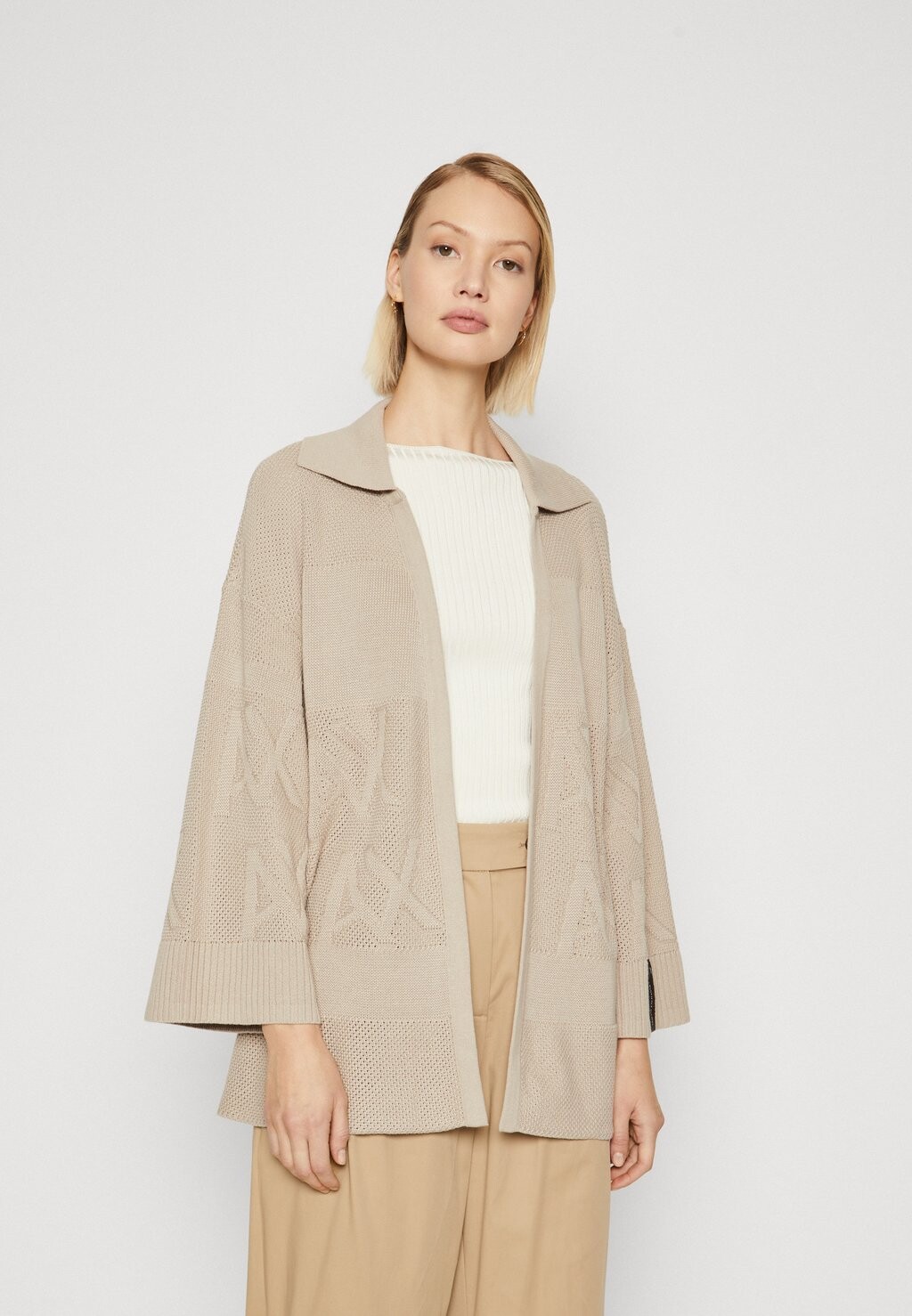 

Кардиган Armani Exchange КАРДИГАН, цвет off road