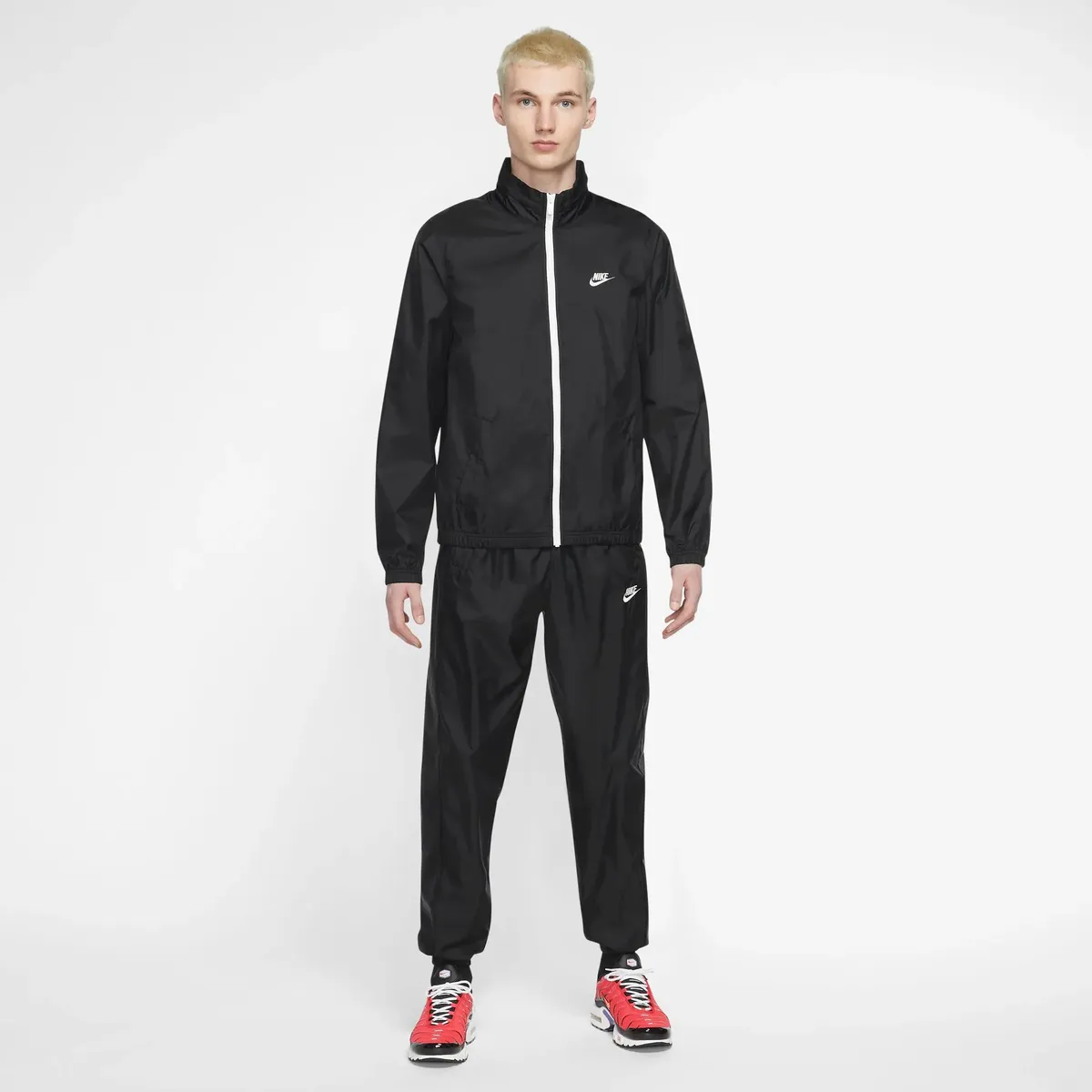 

Спортивный костюм Nike Sportswear "CLUB MEN'S LINED WOVEN TRACK SUIT" (комплект, 2 шт.), белый