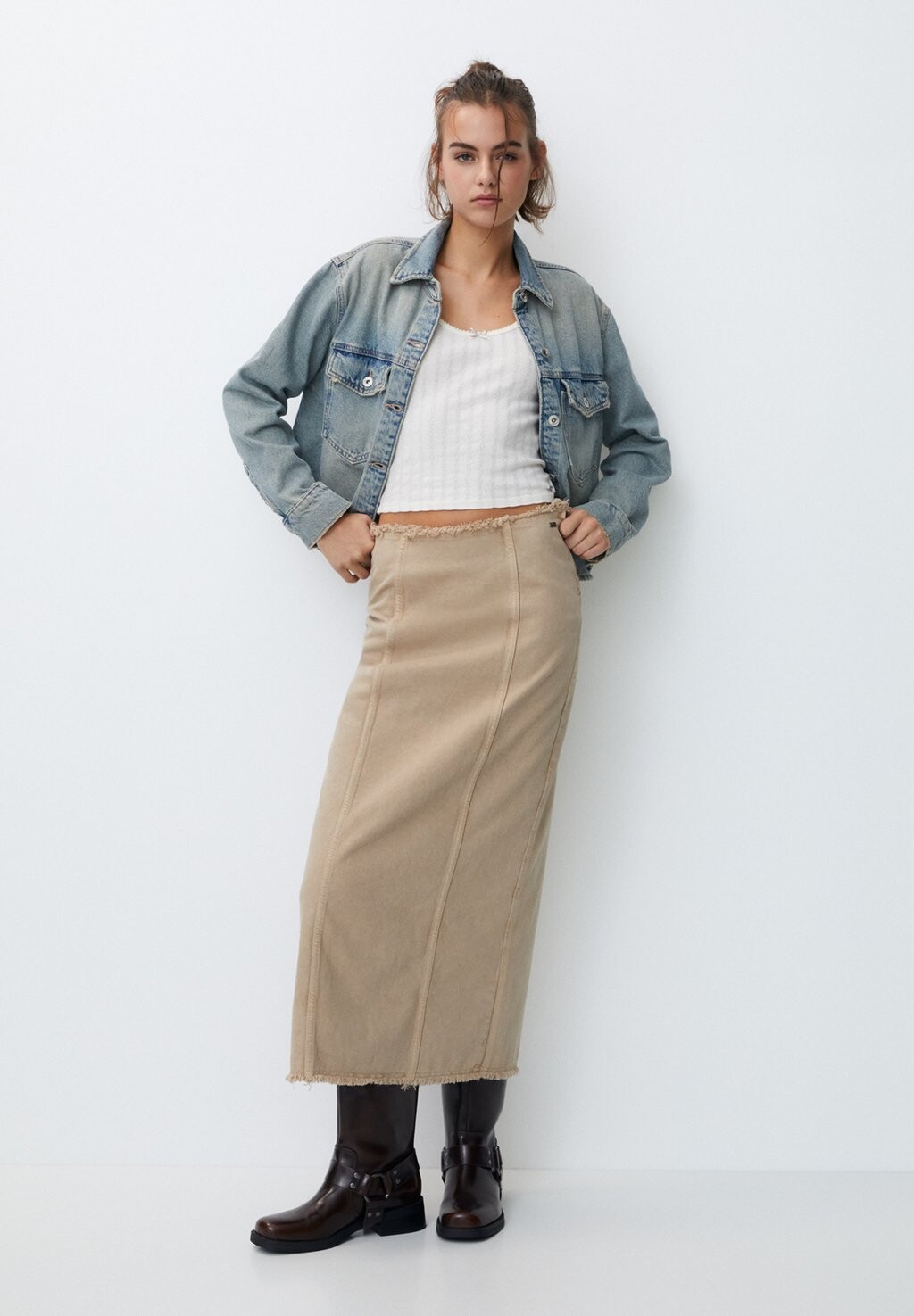 

Юбка макси WITH FRAYED DETAILS PULL&BEAR, цвет beige