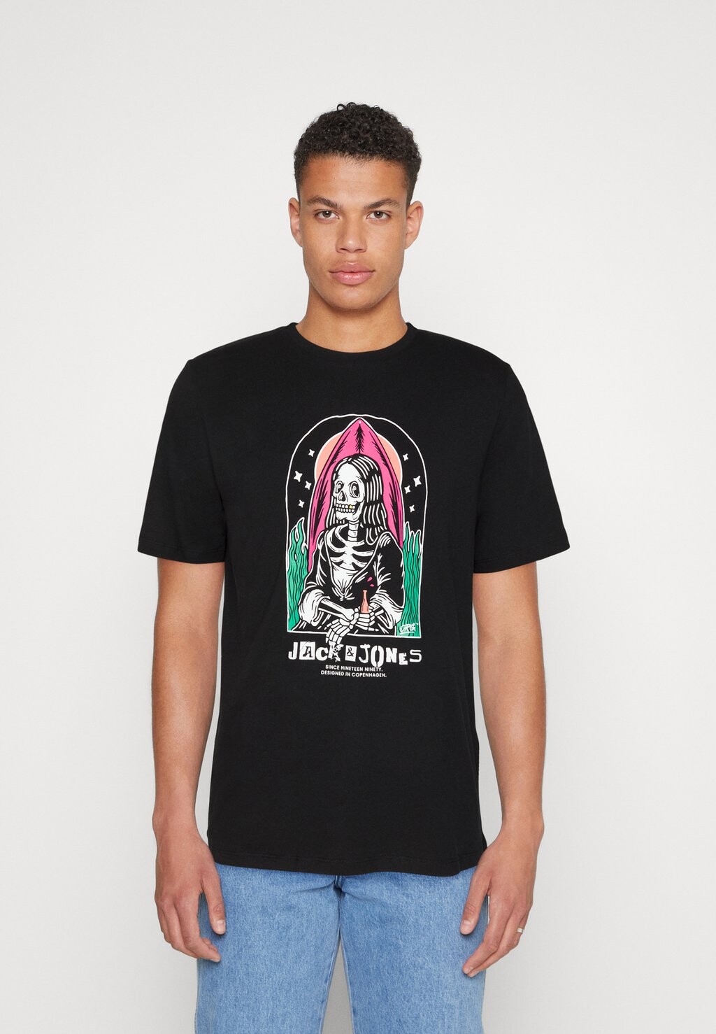 

Футболка с принтом Jack & Jones, черный