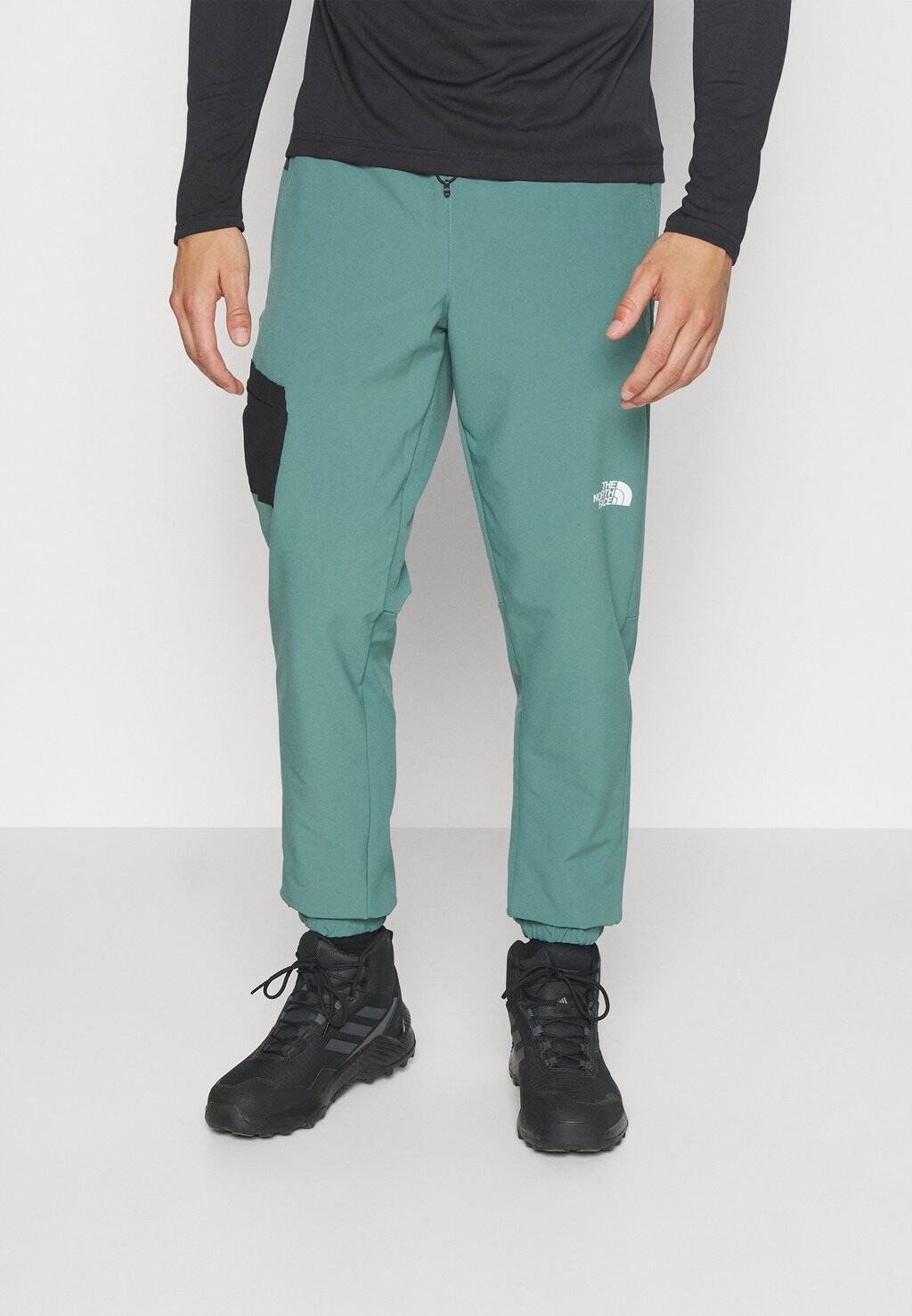 

Брюки для улицы LAB PANT The North Face, цвет dark sag/asphalt grey/black